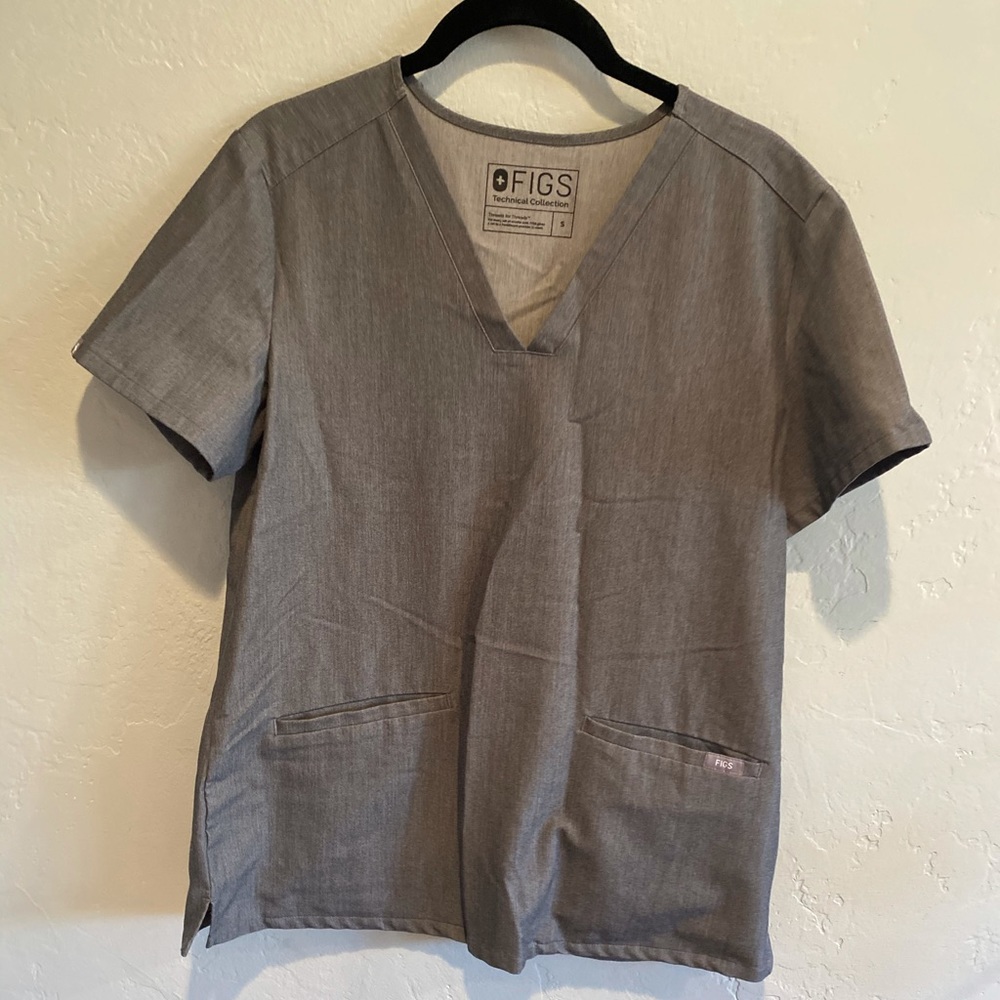 Figs Technical Collection Gray Scrub Top Small
